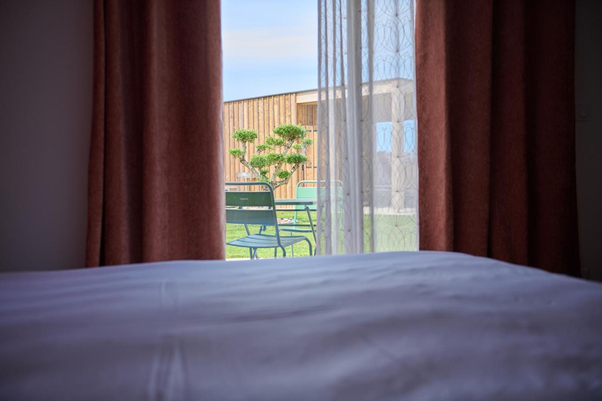 Bed and Breakfast Le Repaire Lagardere Lussac  Exteriér fotografie