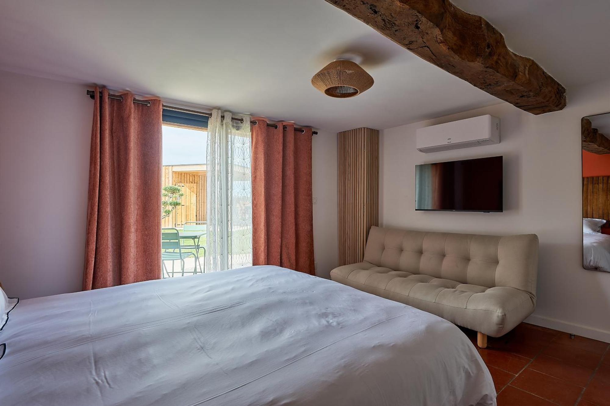 Bed and Breakfast Le Repaire Lagardere Lussac  Exteriér fotografie